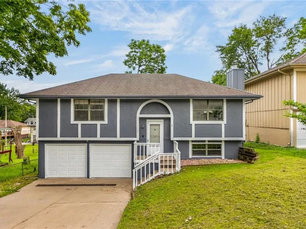 5209 NE 46th St, Kansas City, MO 64117