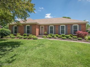 2405 Sir Johns Ct, Saint Regis Park, KY 40220