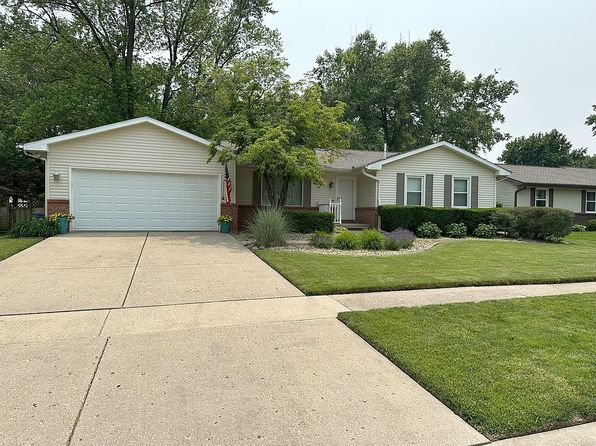 1116 Paddock Ln