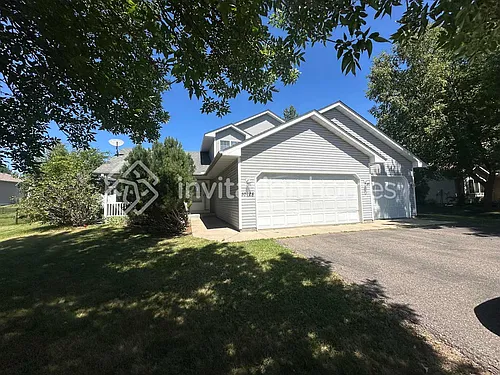 10128 45th Pl NE Photo 1