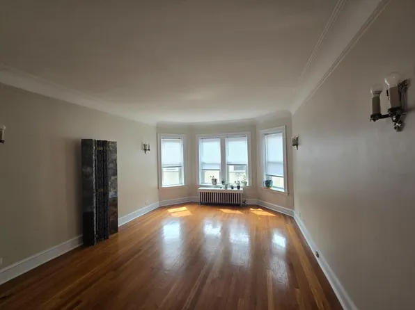 1914 W Morse Ave APT 3N, Chicago, IL 60626