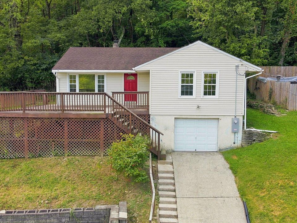1st image of 31 Loraine Ct
