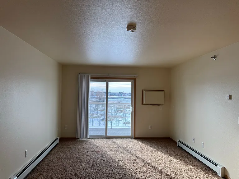 West Lake III Apartments — Photo 124