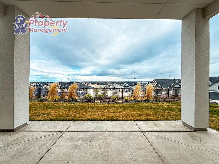 3024 E Parulo Dr — Photo 43