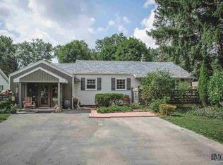 1101 S Park Dr, Temperance, MI 48182