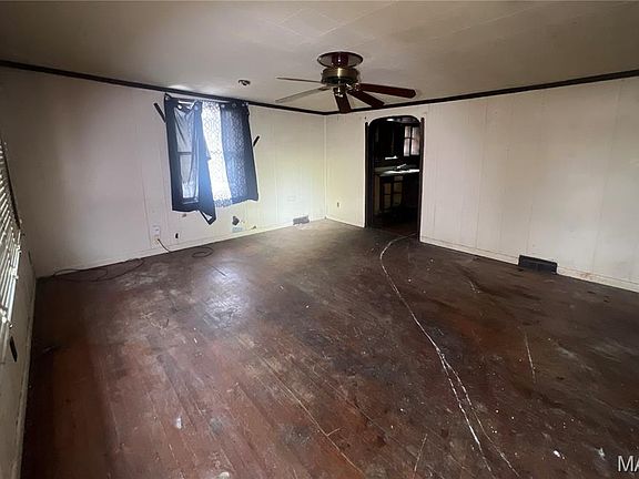 2nd image of 7497 Rowles Ave