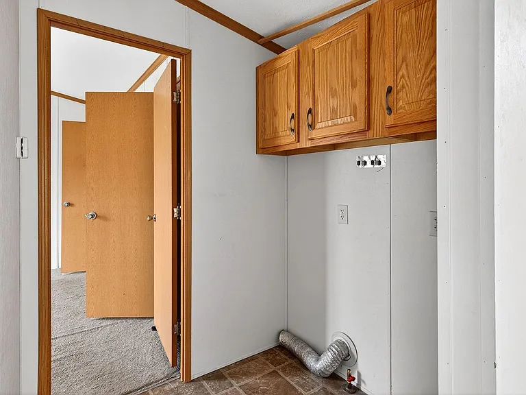 15 W Redwood Ave — Photo 15