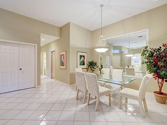 4th image of 5344 Monterey Cir #C