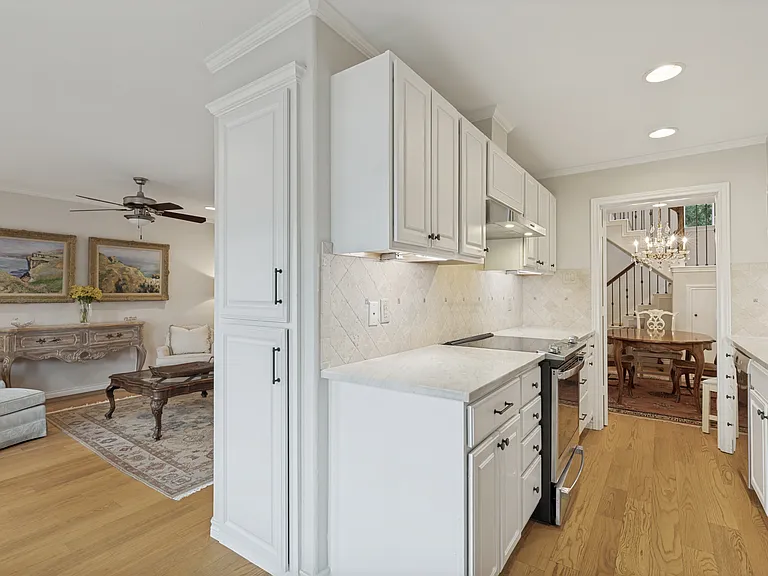 7617 Riverbrook Dr — Photo 8