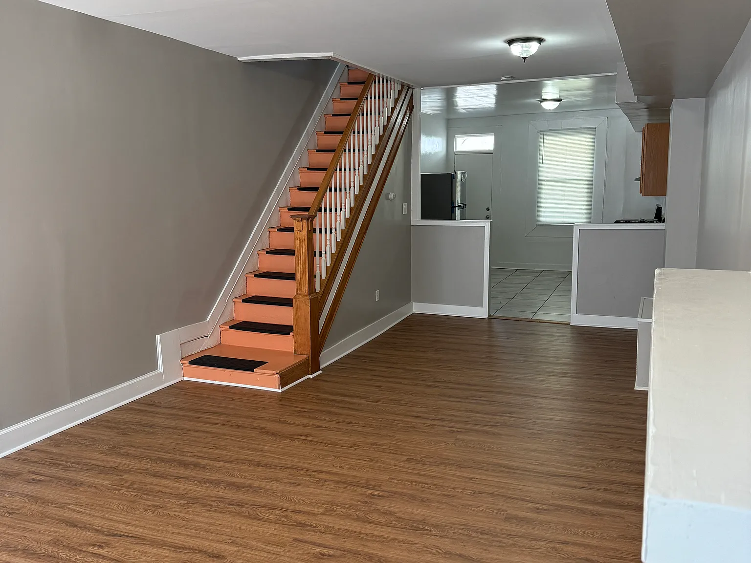 3 bed, 1300 sqft, $1,800 — Photo 3