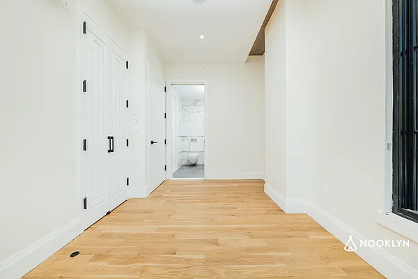 Rented by Nooklyn NYC LLC | media 107