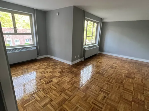 67-08 192nd Street image 7 of 13