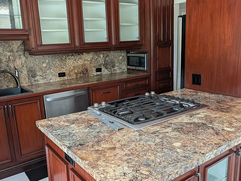3500 Rothschild Dr — Photo 5