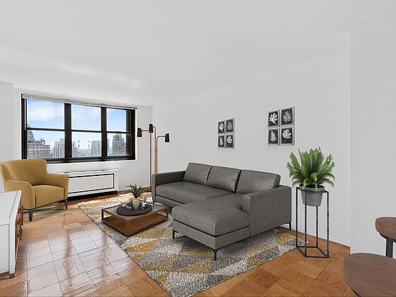 3rd image of 200 E 72nd St APT 17M