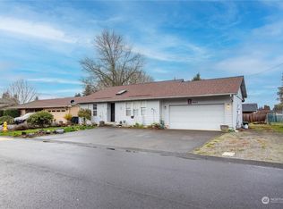 5921 Armour Loop SE, Olympia, WA 98513