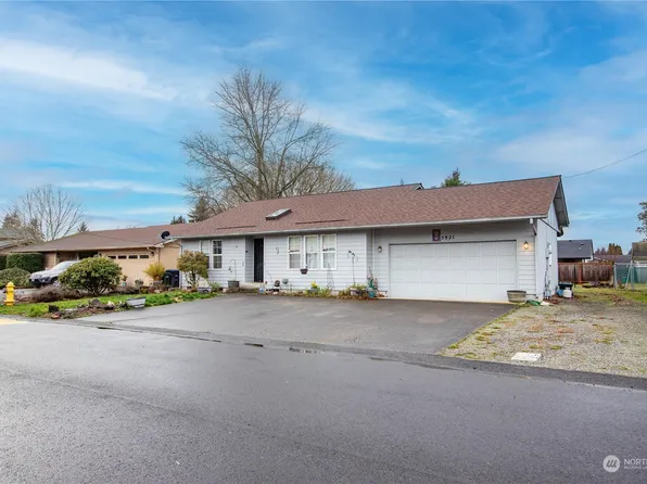 5921 Armour Loop SE, Olympia, WA 98513