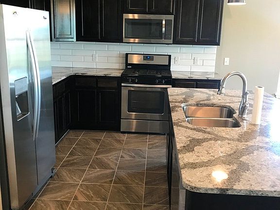 4th image of 1009 Lerkim Ln