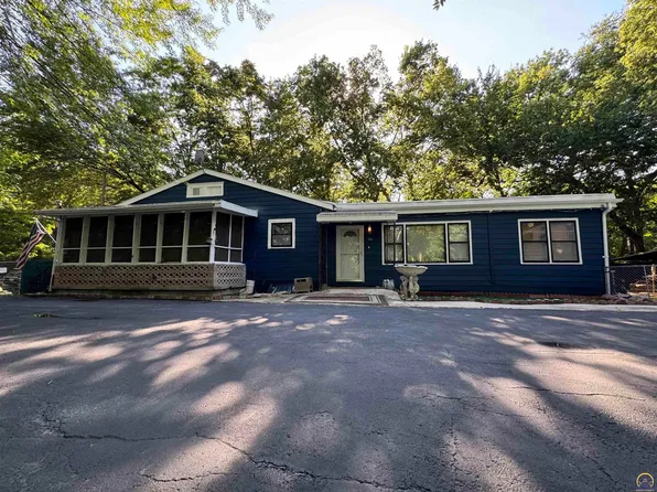 814 SE 14th St, Topeka, KS 66607