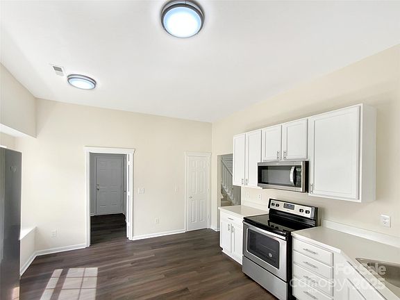 5th image of 3624 Croft Haven Dr