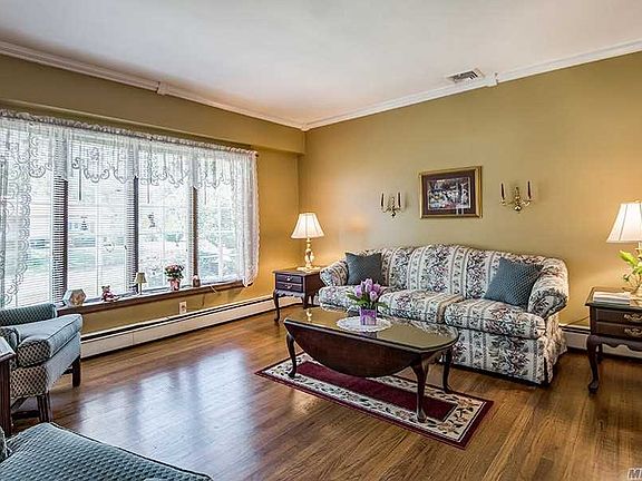 5th image of 500 Joan St