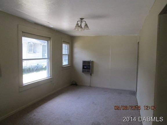 4th image of 346 Jefferson St