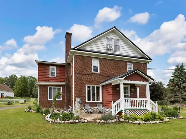 2976 Clark Rd, Erie, PA 16510