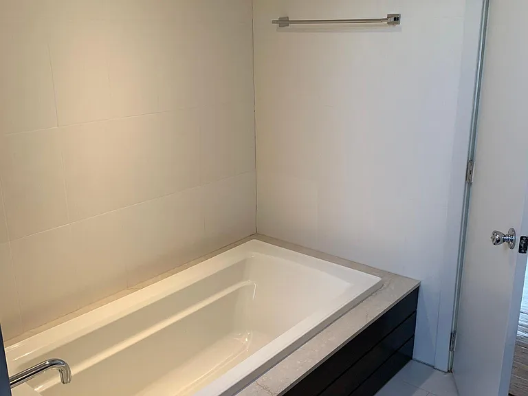 332 S Hicks St — Photo 14