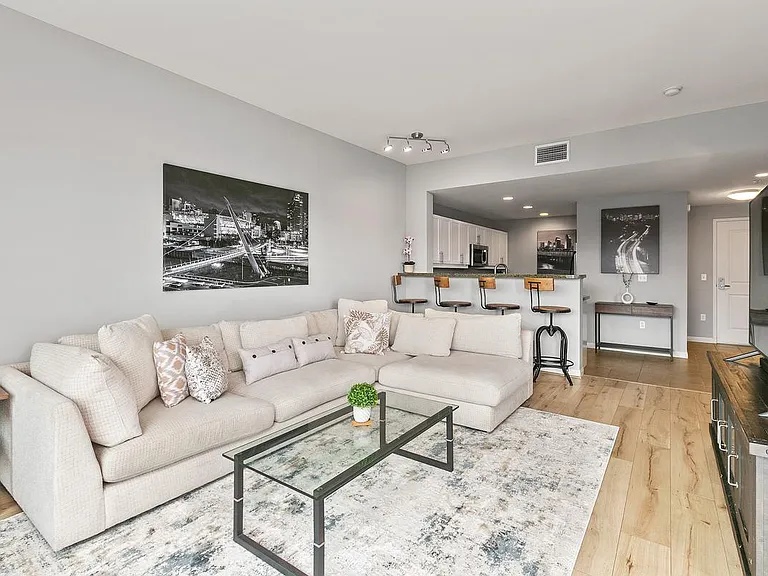 206 Park Blvd #706 — Photo 8