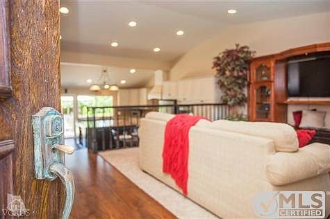 5th image of 3883 Calle Valle Vis