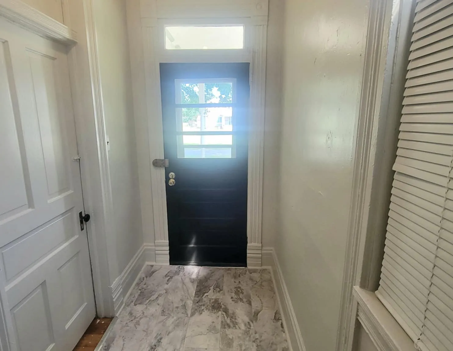 3 bed, 800 sqft, $650 — Photo 1