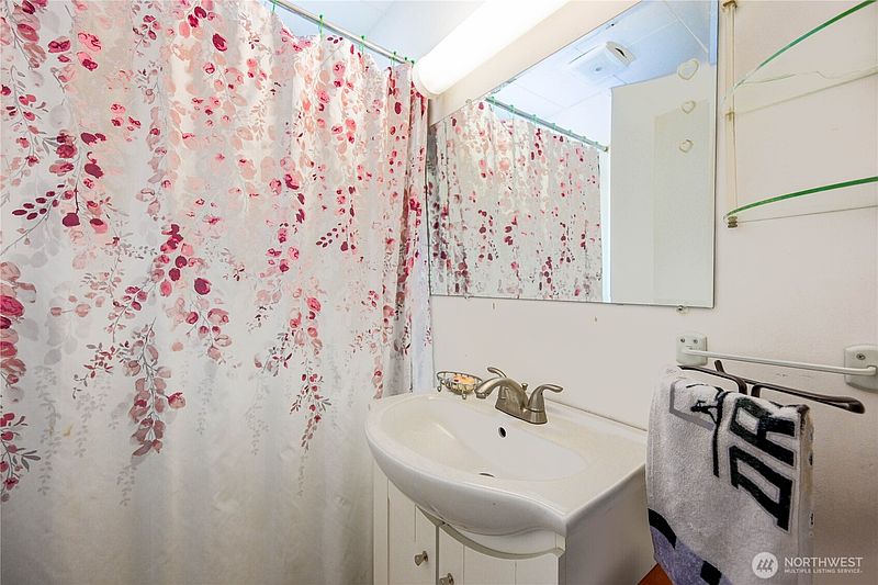 3rd image of 3235 S 182nd Street