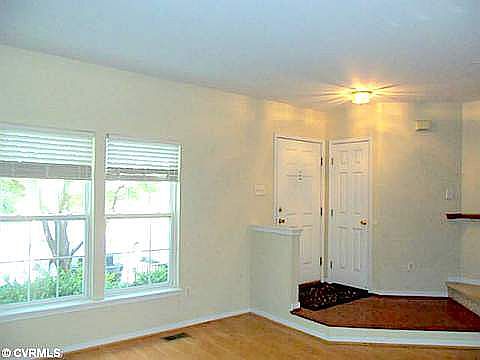 2nd image of 2861 Queensland Dr #2861