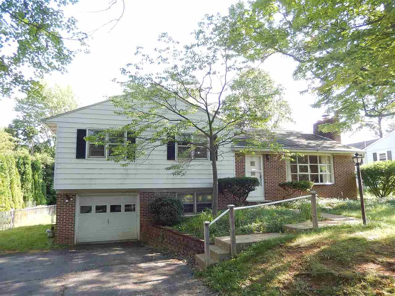 3613 E Park Ln photo 1