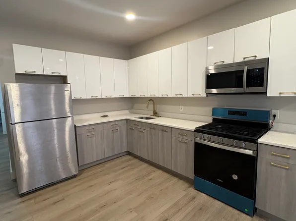 313 W Runyon St #1, Newark, NJ 07108