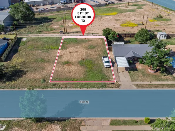208 51st St, Lubbock, TX 79404