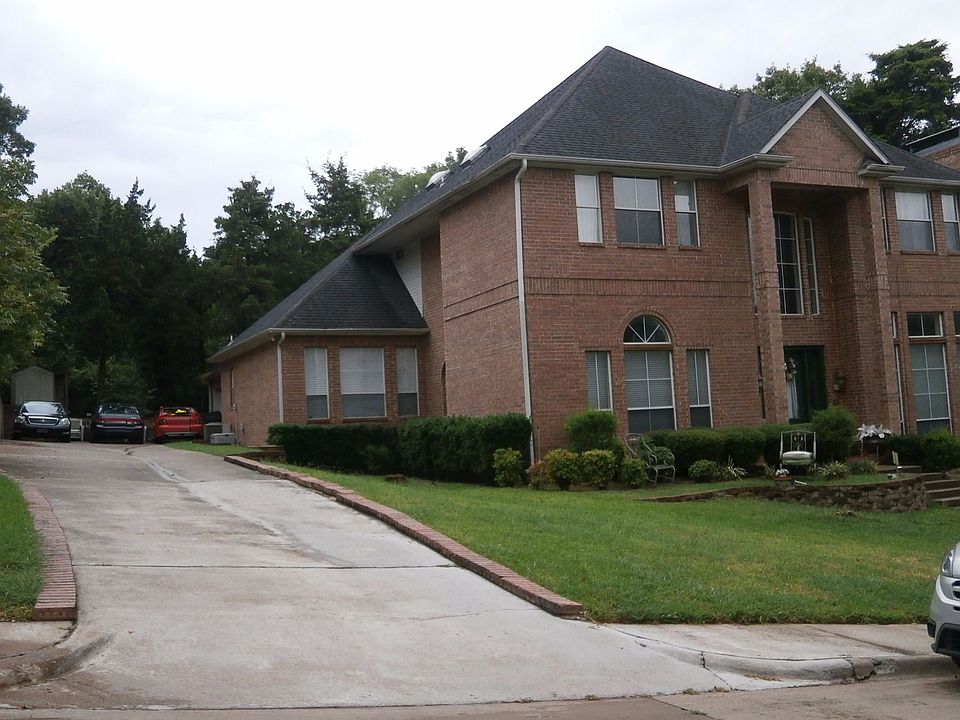 2nd image of 1528 Registry Dr