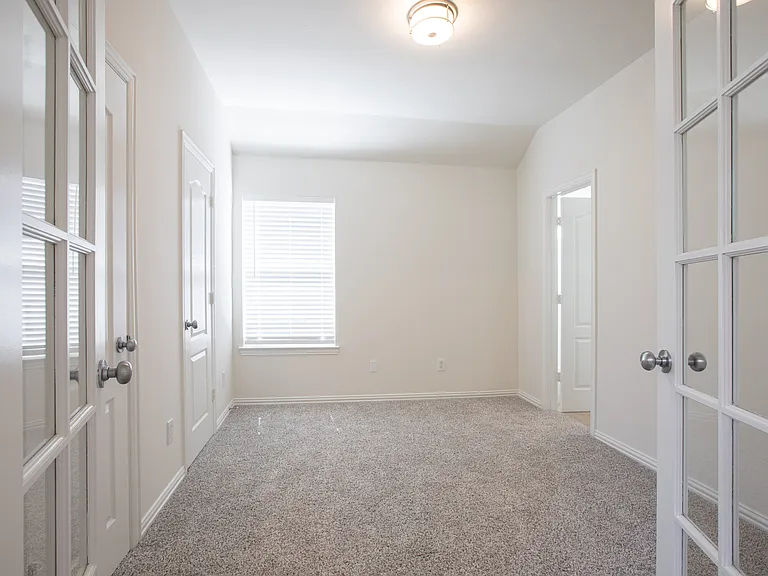 515 Southridge Way — Photo 18