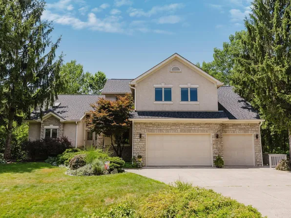 3694 Waverly Place Dr, Lewis Center, OH 43035