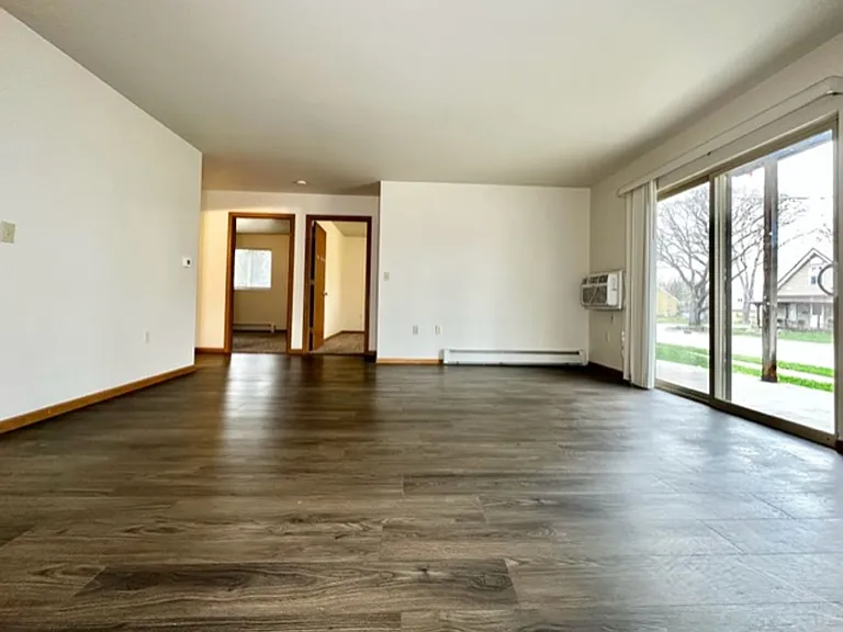 225 Fort Howard Ave — Photo 5