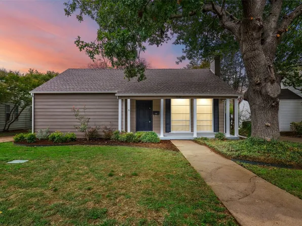 3562 Stadium Dr, Fort Worth, TX 76109