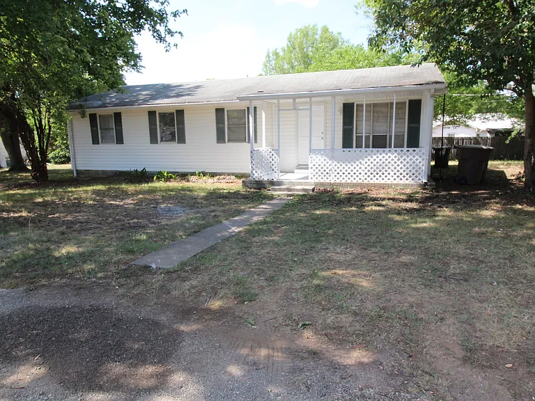 2720 Randleman Rd — Photo 1