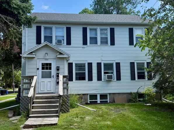 1261 10th St N, Fargo, ND 58102