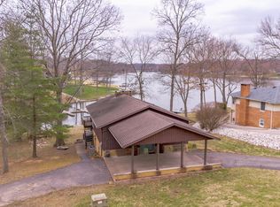 188 W Pine Dr, Santa Claus, IN 47579