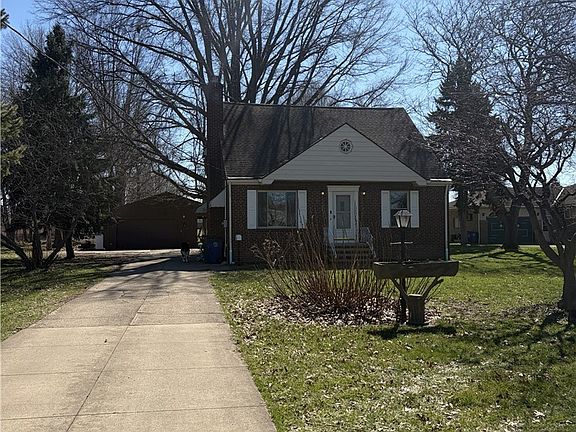 2nd image of 10101 Biddulph Rd