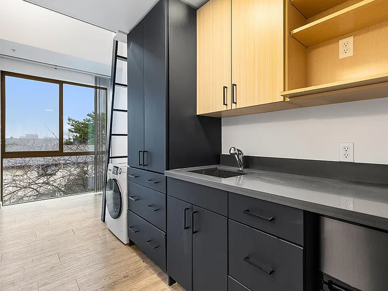 Karsti Apartments — Photo 40