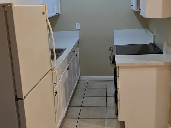 1420 Putnam Ave #8, North Las Vegas, NV 89030