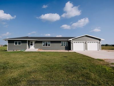 55705 70th Rd, Shelton, NE, 68876