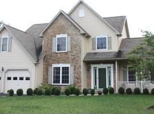 146 Ridgeway Dr, Lewisburg, PA 17837