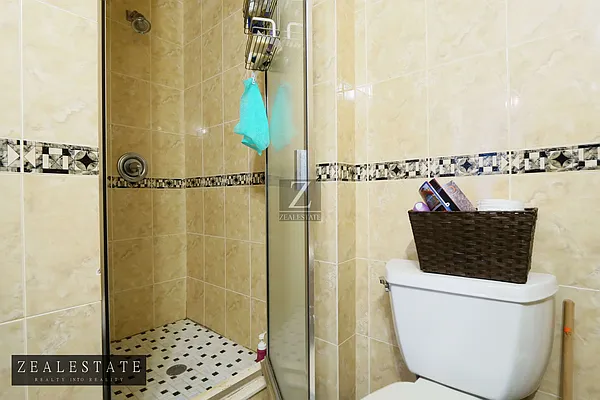 Rented by ZealEstate Group Inc | media 27