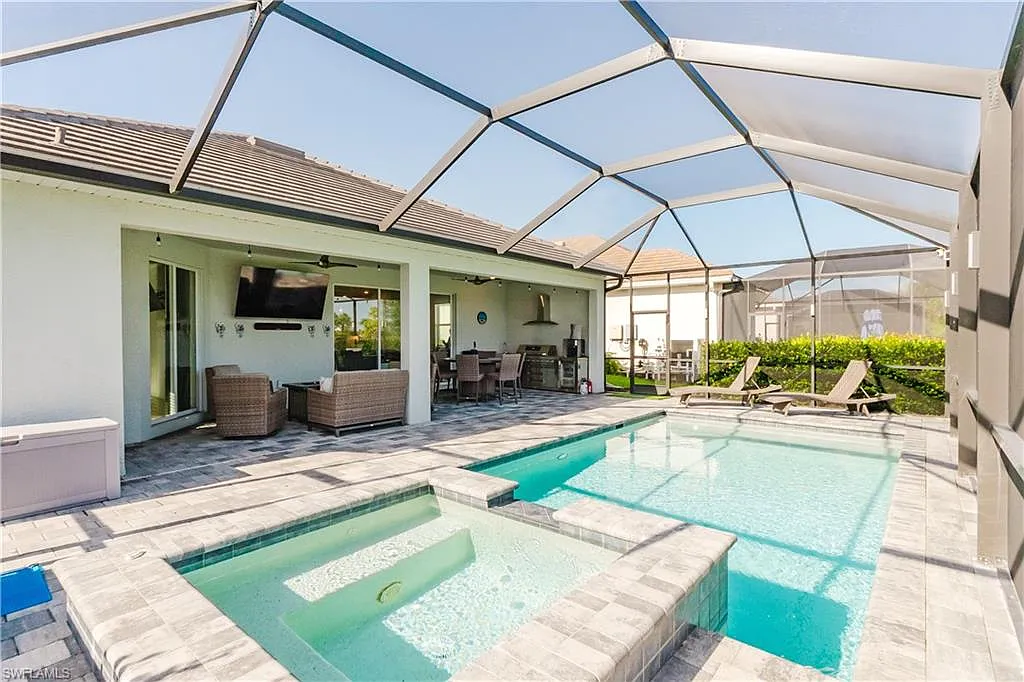 2 bed, 2.5 bath, 1850 sqft, $11,995 — Photo 3